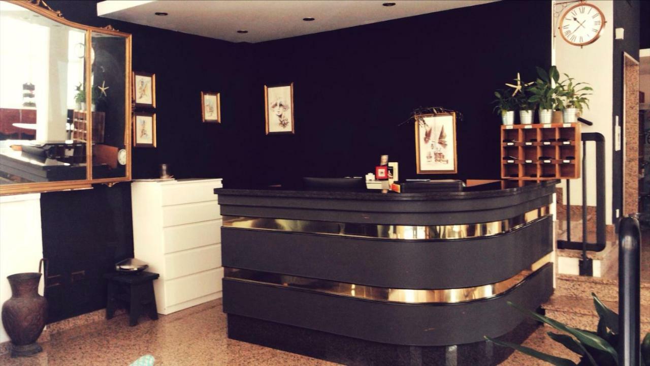 Hotel Antares Garni Giulianova Exterior foto